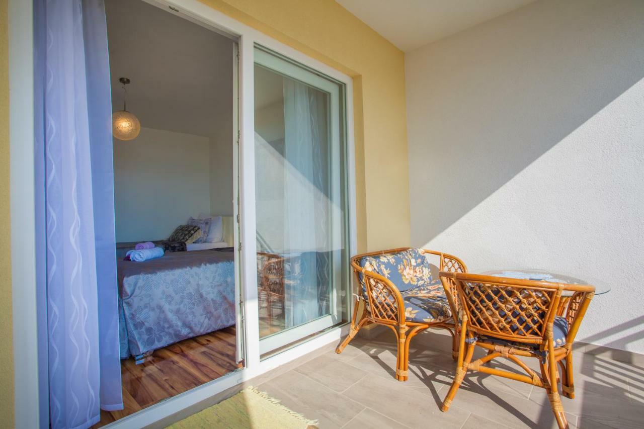 Apartment Sara - Cres Buitenkant foto
